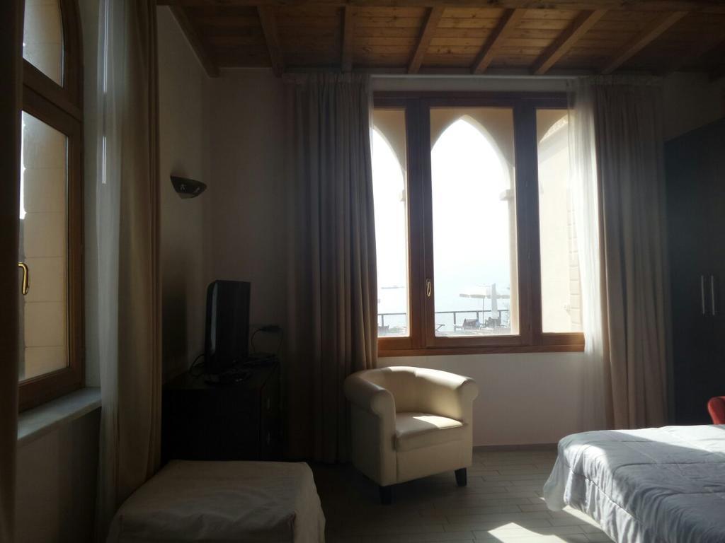 Aparthotel Cala Dei Mori à Livourne Extérieur photo